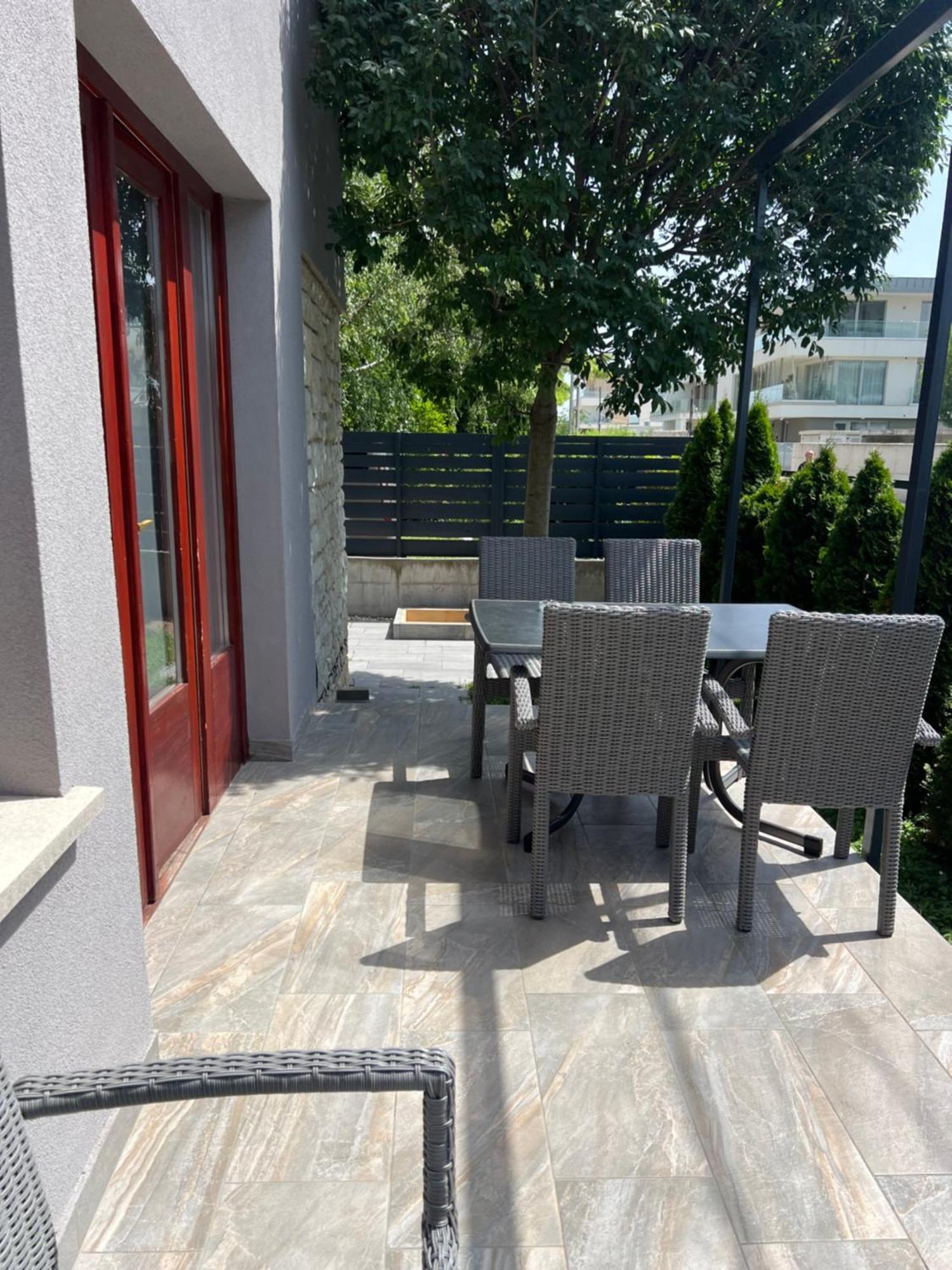 Hullam Apartman บาลาตอนแลลเล ภายนอก รูปภาพ